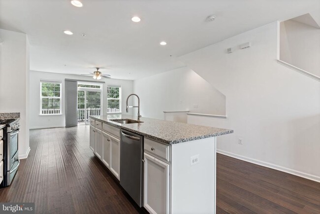 Photo - 23048 Mountain Laurel Ln