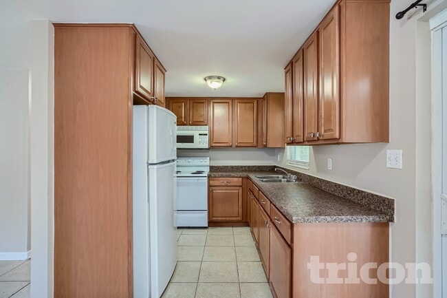 Photo - 5024 S 85th St