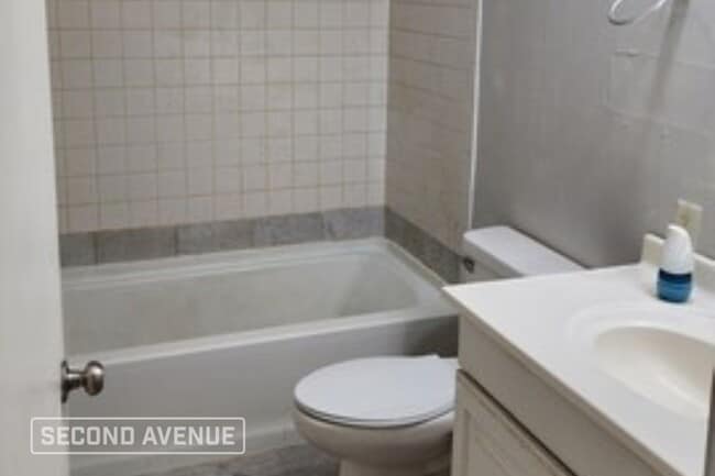 Photo - 1014 Webster St