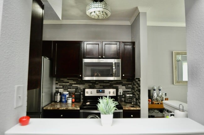 Building Photo - 3231 Allen Pkwy Unit 6102