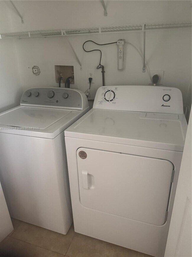 Photo - 3441 NW 44th St Unit 107
