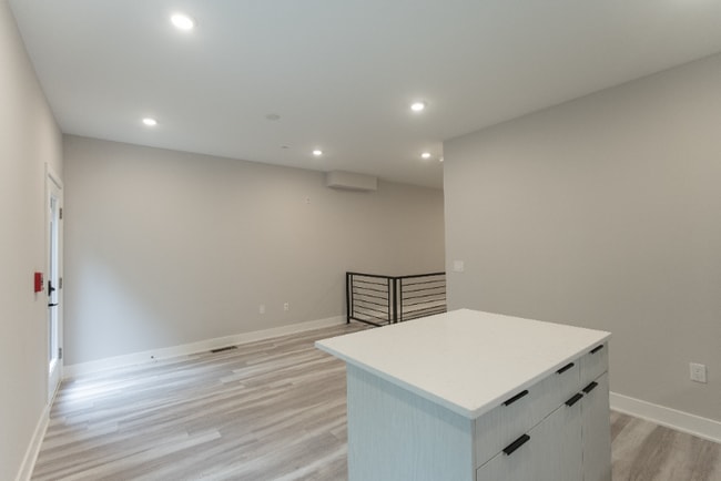 Photo - 665 N 35th St Unit 2