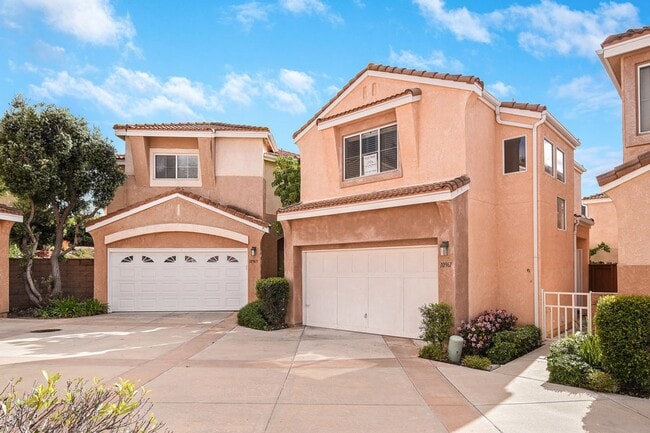 Building Photo - 3 bedroom 2.5 bathroom home for rent in Sc...