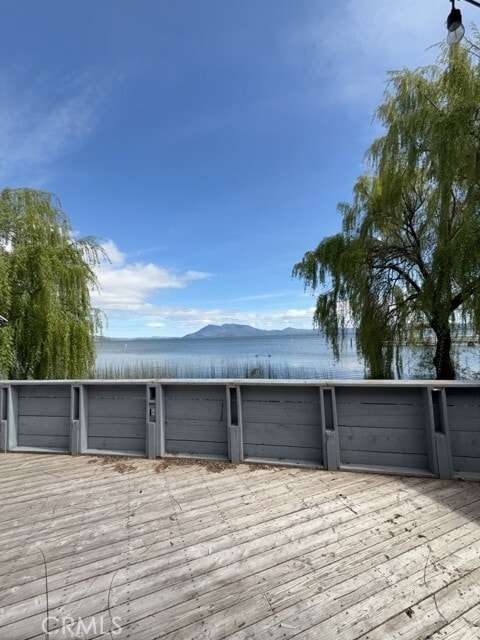 Photo - 3230 Lakeshore Blvd