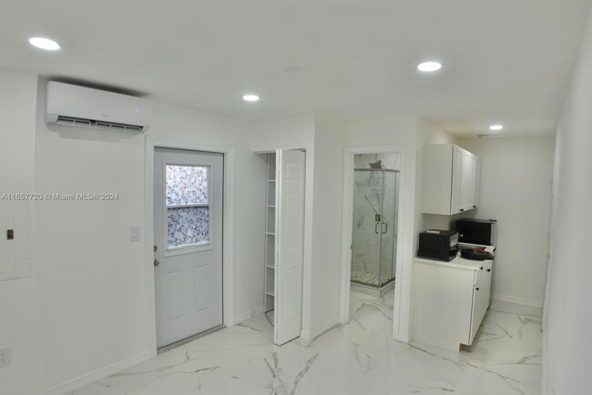 Photo - 14313 SW 146th Ave Apartamento Unidad 0