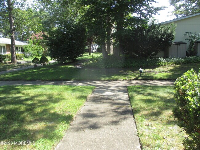 Photo - 308B W Malvern Ct