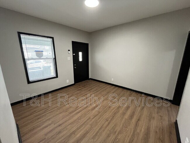 Photo - 1407 S Alabama St