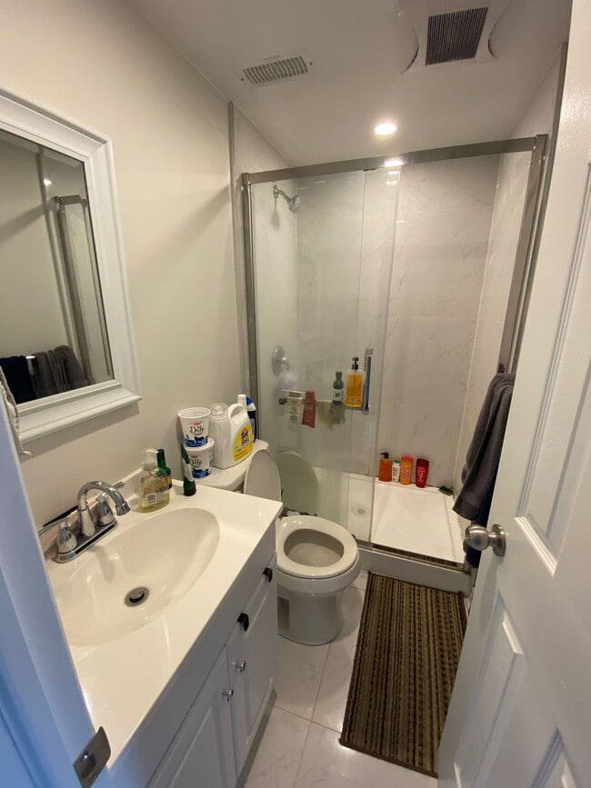 Photo - 15 Shawford Crescent Unit 3