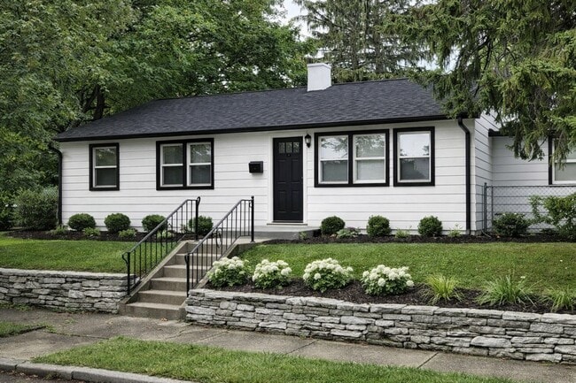 Building Photo - 1919 Kendall St