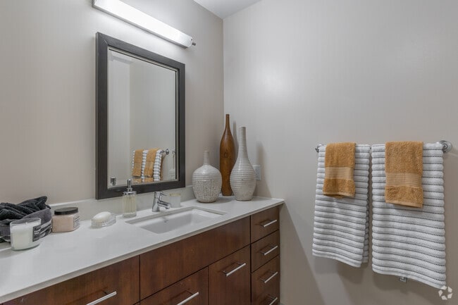 1BR, 1BA - 692SF - Arrive University City