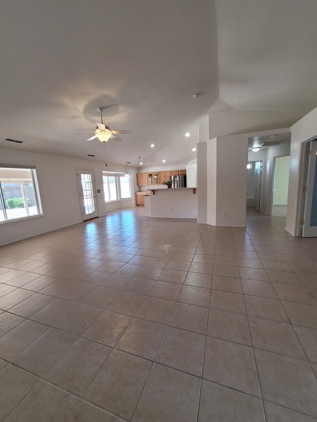 Photo - 3 Bedroom + 3 CG in Superstition Hills neighborhood