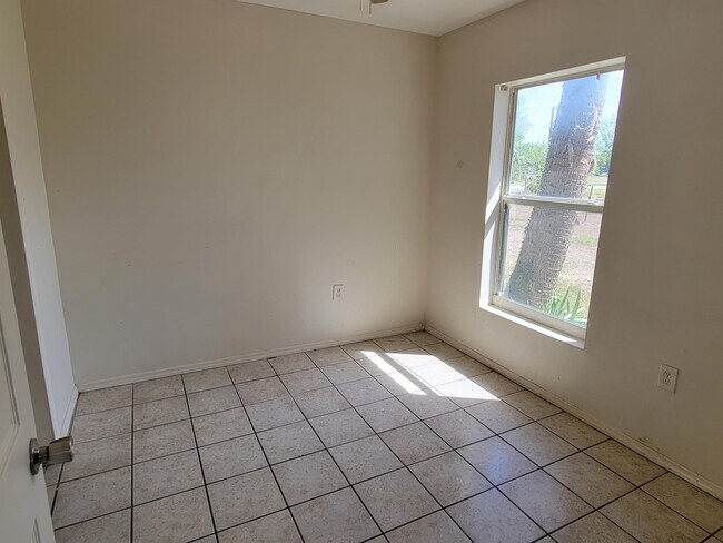 307 E Magnolia St