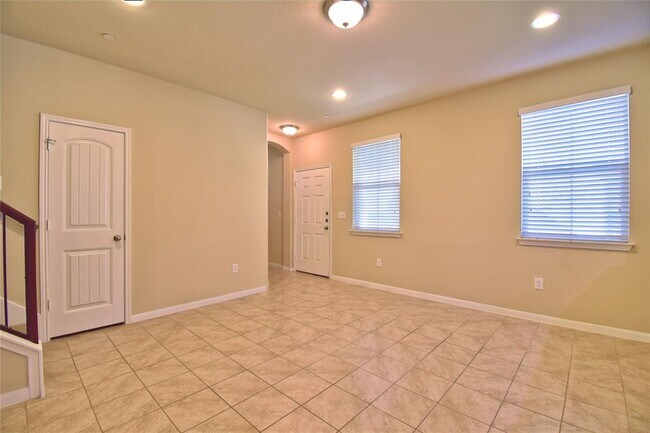 Photo - 2880 Donnell Dr