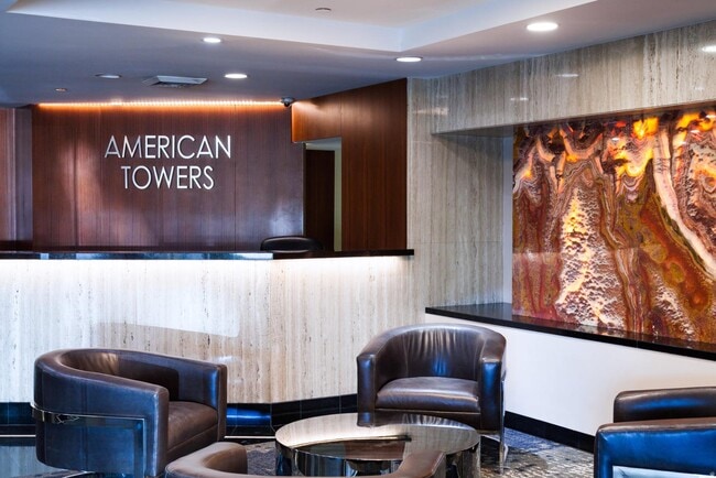 Photo - 44 W Broadway