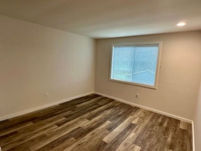 Photo - 127 5th Ave W Unidad 4