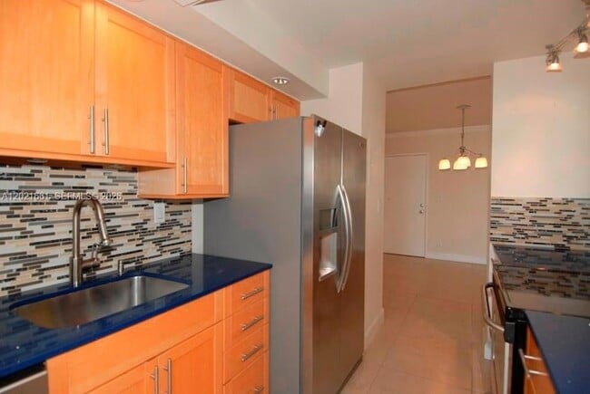 Photo - 2701 N Ocean Blvd Unidad 7F