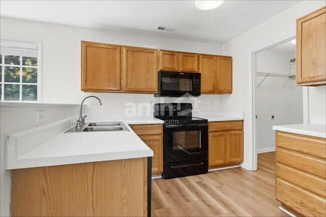 13 S Indiancreek Pl