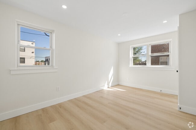 1BR, 1BA - 650SF - Primary Bedroom