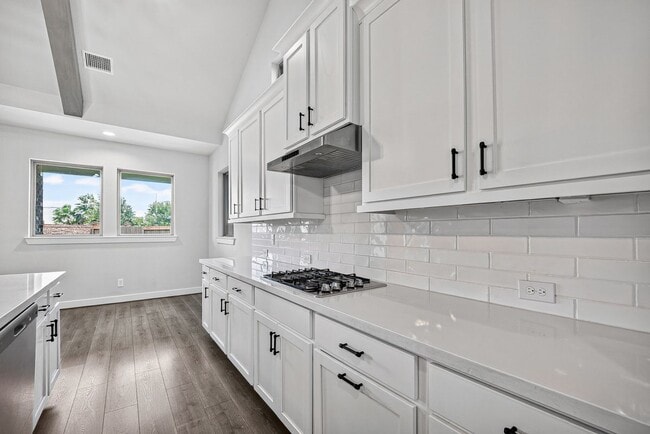 Photo - 2600 Golden Palms Ln