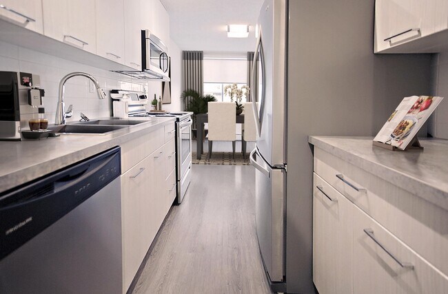 Photo - Regal Tower I