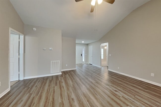 Photo - 19018 Oakway Dr