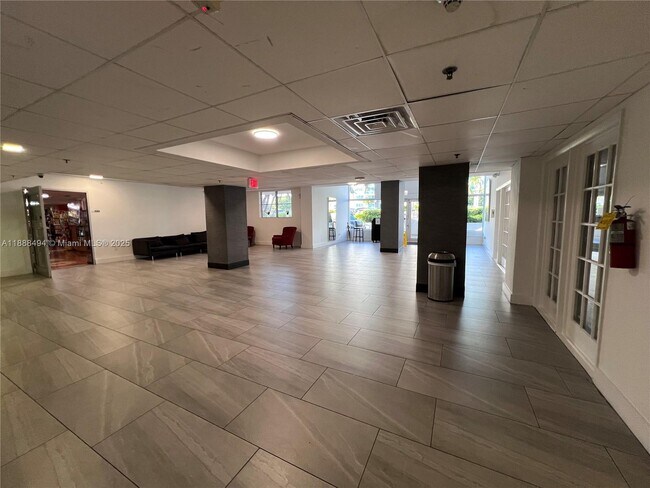 Photo - 7501 E Treasure Dr Unit 2C