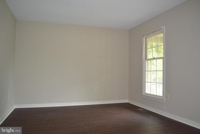 Building Photo - 9614 Shannon Ln
