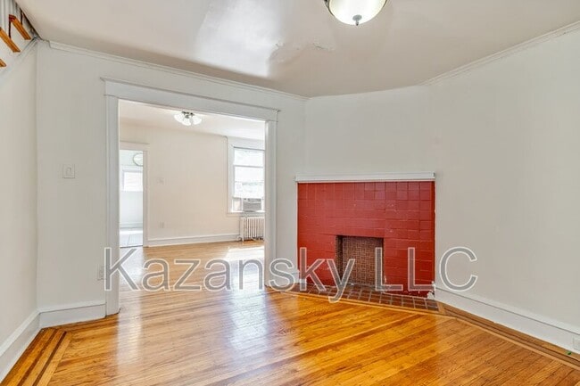 Building Photo - 6737 N Lawrence St