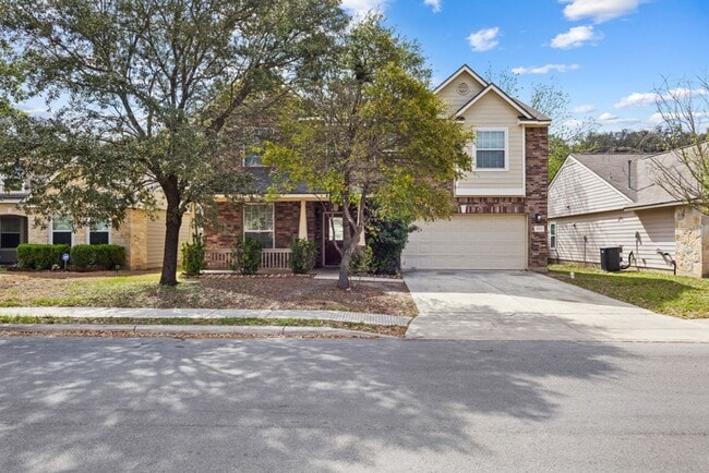 Photo - 4914 Roan Brook