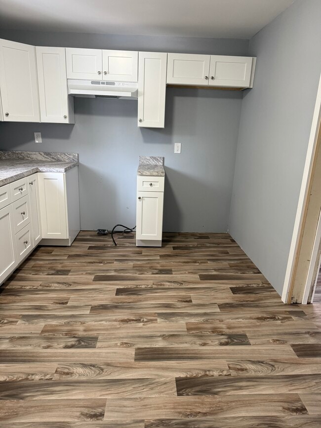 Photo - 157 S Laurel St