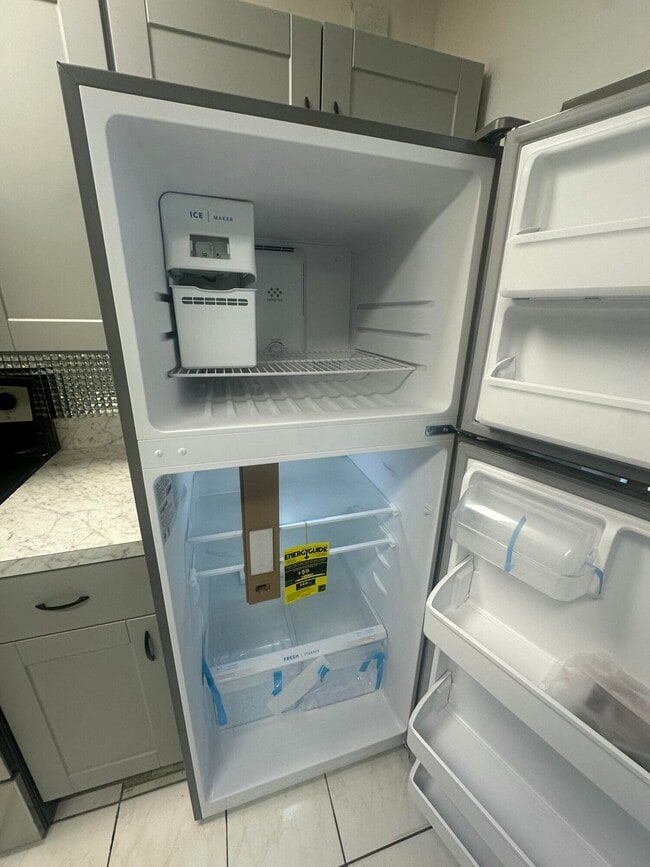 Photo - 5834 58th Way