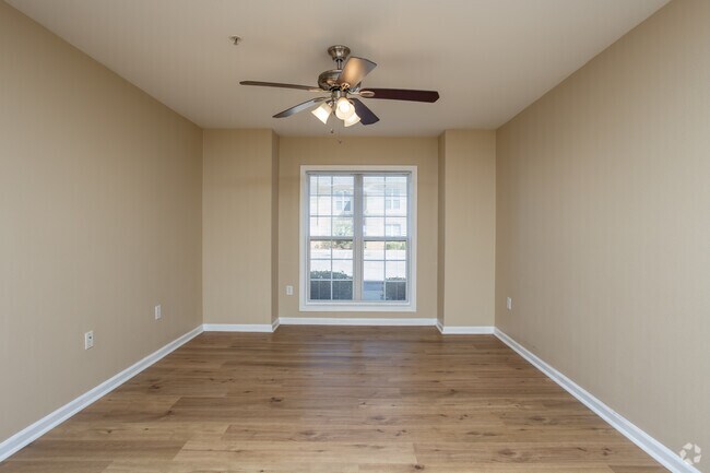 2BR, 2BA - 1,109SF - Living Room