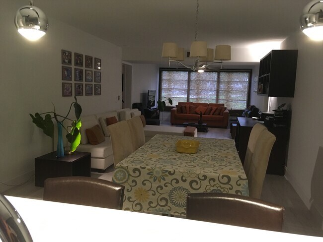 Photo - 6049 Balboa Cir Unit 105