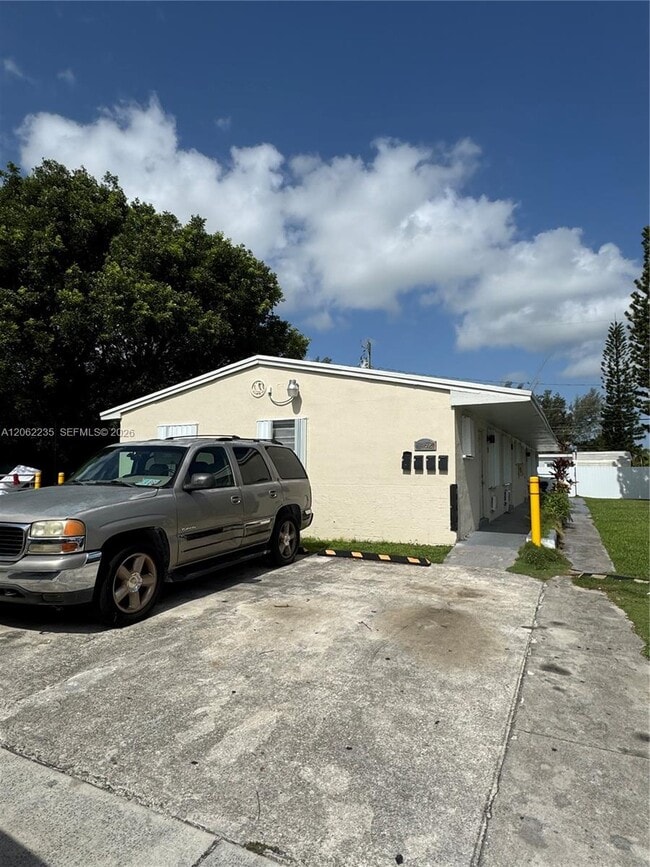 Photo - 1462 NW 2nd Ave Unidad 2