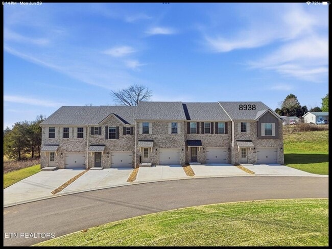 Building Photo - 8938 Keenberg Ln
