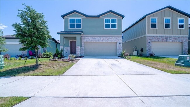 Building Photo - 8735 Sportsman Lp