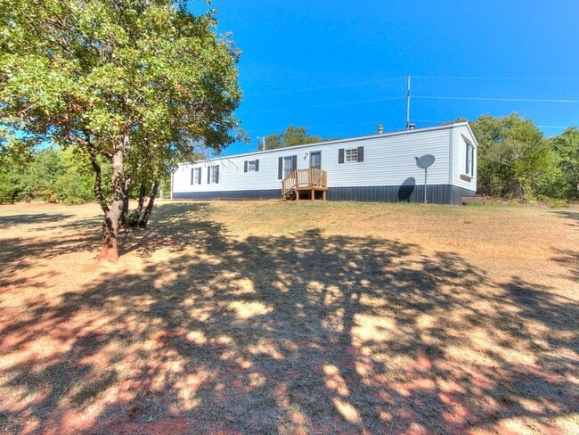 Photo - 3bed/2bath Mobile Home Available on 1.3 Acres in Noble!