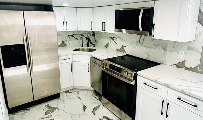 Photo - 18 Morton St Unidad 2