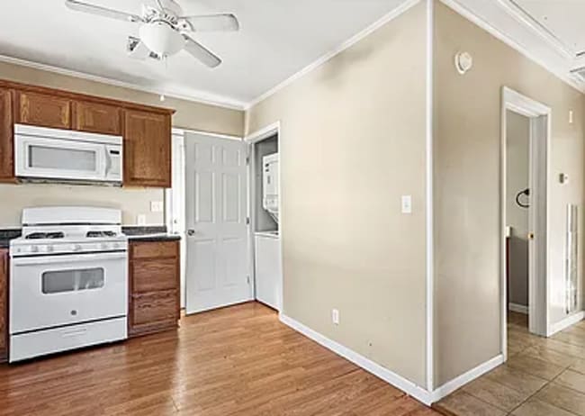 Photo - Great Location 2 Bed 1 Bath Home for Rent