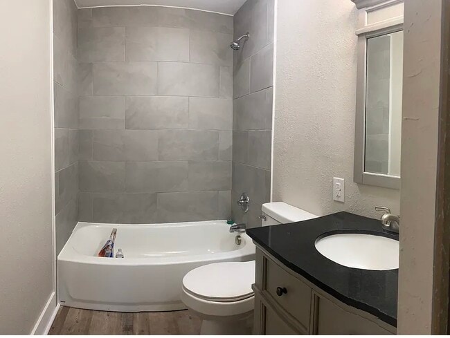 Photo - 710 Riverview Dr