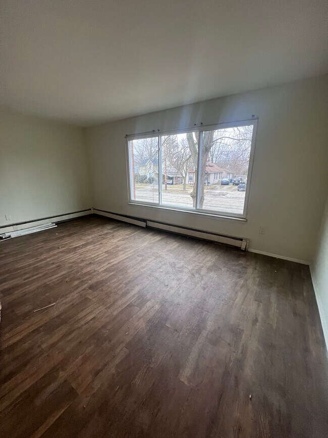 Photo - 927 W Shiawassee St Unit 8