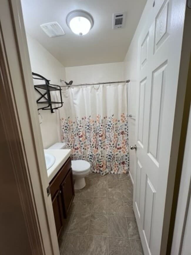 Photo - ? Move-In Ready Lennar Home with Solar! ?
