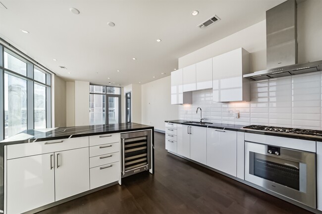 Building Photo - 4521 San Felipe St Unit 1103 Rental
