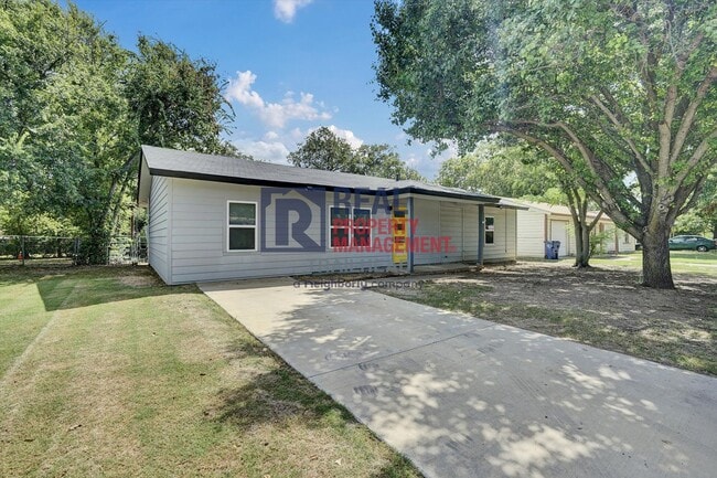 Building Photo - Fully Updated 3?Bed / 2?Bath Home in Burle...