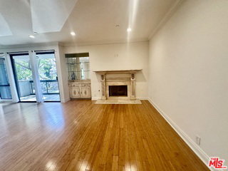 Photo - 324 N Palm Dr