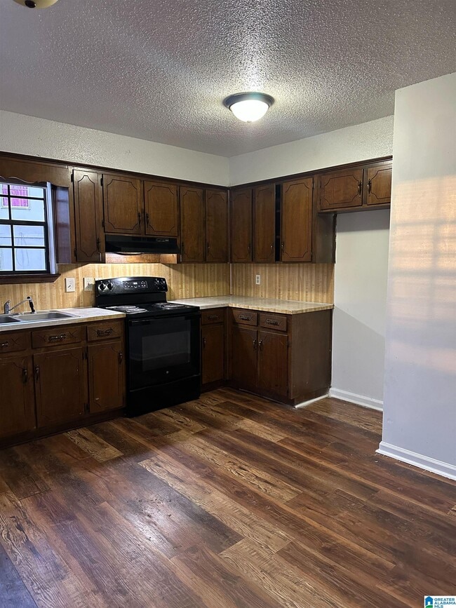 Photo - 1715 6th Pl Cir NW