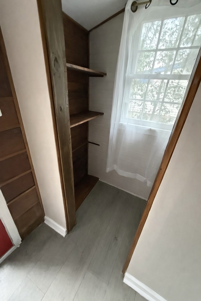 Photo - 391 Madison St