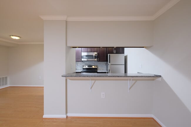 Photo - Renovated Entry Level - Castle Harbour Con... Unit 1D
