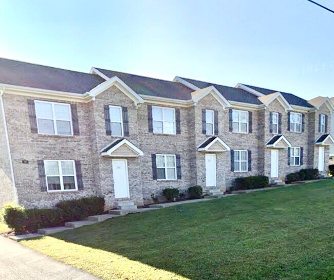 161 McFadin Station St Townhome Townhome Rental in Bowling Green KY