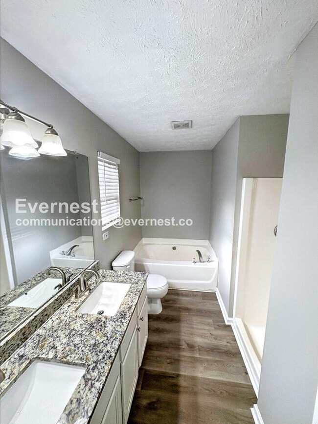 Photo - 55 Bramble Bush Trail